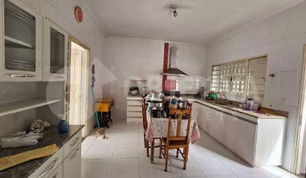 Casa à venda, 4 quartos, 1 suíte, 6 vagas, MARTINS - UBERLANDIA/MG