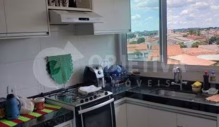 Apartamento à venda, 2 quartos, 2 vagas, JARDIM PATRICIA - UBERLANDIA/MG