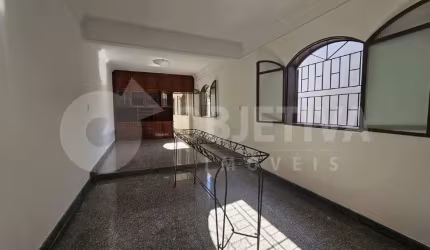 Casa para aluguel, 5 quartos, 1 suíte, 5 vagas, SANTA MONICA - UBERLANDIA/MG