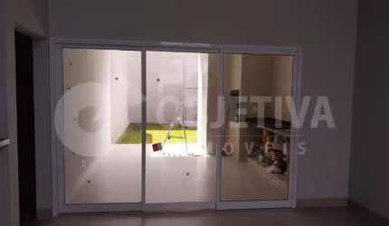 Casa à venda, 3 quartos, 3 suítes, 2 vagas, GRANADA - UBERLANDIA/MG