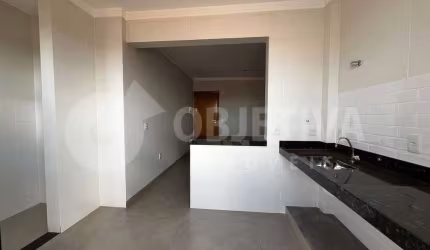 Apartamento para aluguel, 2 quartos, 1 suíte, 1 vaga, SEGISMUNDO PEREIRA - UBERLANDIA/MG