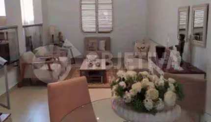 Casa à venda, 4 quartos, 1 suíte, 2 vagas, OSVALDO REZENDE - UBERLANDIA/MG