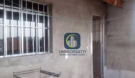 CASA PARA LUGAR COM 02 DORMITORIOS