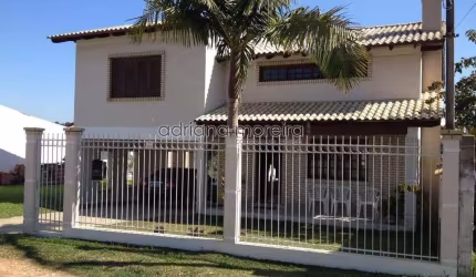 Casa para Venda em Viamão, Fiuza, 2 dormitórios, 1 suíte, 2 banheiros, 2 vagas