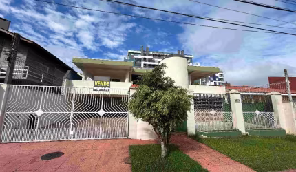 Terreno/casa - imóvel ZR4  com 850 m² - Bacacheri - Curitiba