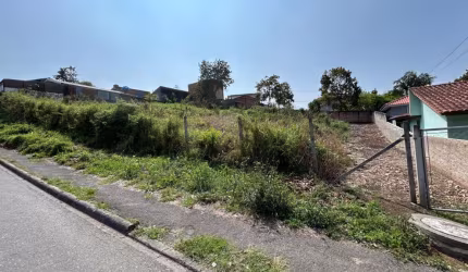 Excelente terreno de frente Av. Portugal com 1.080 m² - ZUD 3 - Colombo
