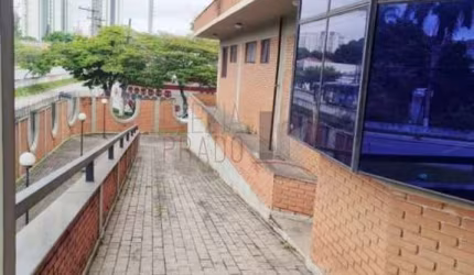 Prédio com 10 salas para alugar na Vila Sônia, São Paulo , 4078 m2 por R$ 109.900