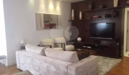 Apartamento com 3 quartos à venda em Bela Vista - SP