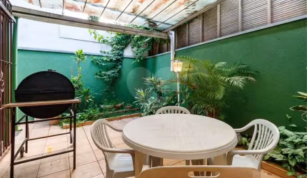 Sobrado com 4 quartos à venda em Vila Nova Conceição - SP
