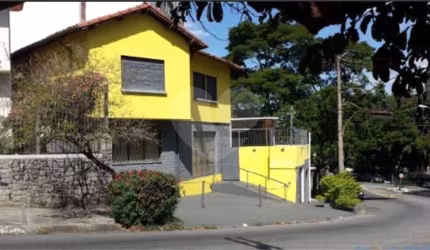 Casa à venda ou para locação em Pinheiros - SP