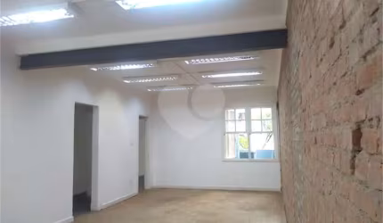 Casa de vila com 3 quartos à venda em Jardim Paulista - SP