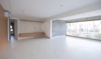 Apartamento com 3 quartos à venda em Indianópolis - SP