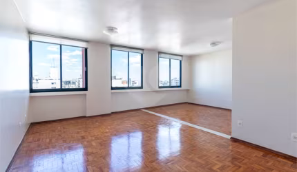 Apartamento com 3 quartos à venda em Cerqueira César - SP