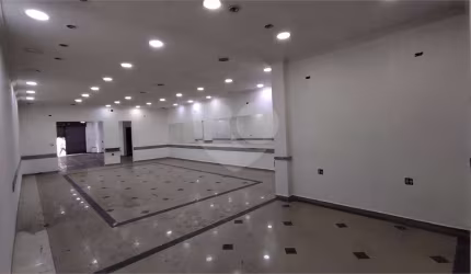 Salão Comercial à venda ou para locação em Mirandópolis - SP