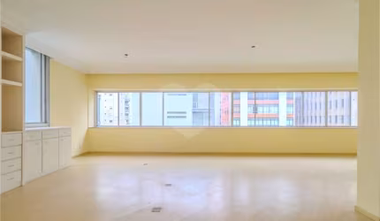 Apartamento com 3 quartos à venda em Jardim Paulista - SP