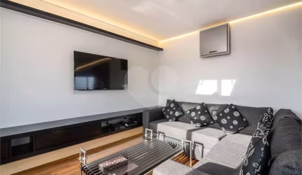 Duplex com 1 quartos à venda ou para locação em Vila Nova Conceição - SP