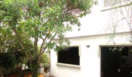 Sobrado com 4 quartos à venda em Vila Romana - SP