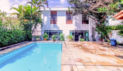 Sobrado com 4 quartos à venda em Vila Madalena - SP