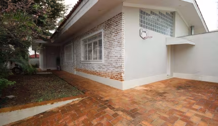 Casa térrea com 4 quartos à venda em Vila Romana - SP