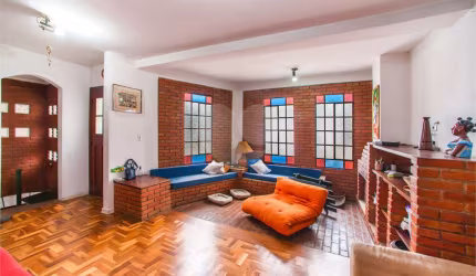 Casa com 4 quartos à venda em Vila Pirajussara - SP