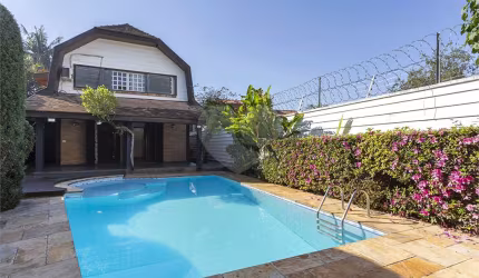 Sobrado com 5 quartos à venda em Alto De Pinheiros - SP