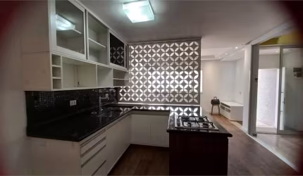 Sobrado com 3 quartos à venda em Vila Hamburguesa - SP