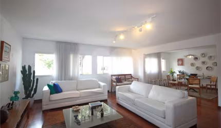 Casa com 4 quartos à venda em Vila Madalena - SP