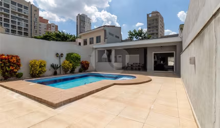 Casa térrea com 3 quartos à venda em Bela Aliança - SP