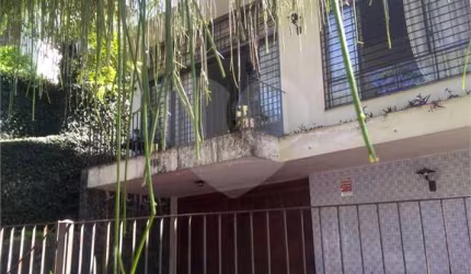 Casa térrea com 3 quartos à venda em Alto De Pinheiros - SP