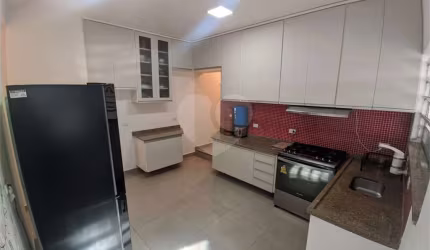 Casa térrea com 3 quartos à venda em Perdizes - SP