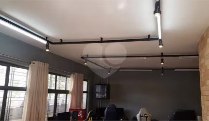 Casa térrea com 3 quartos à venda em Vila Madalena - SP