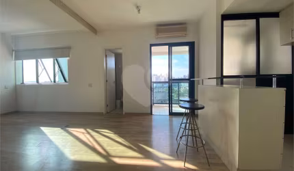 Apartamento com 2 quartos à venda em Pinheiros - SP