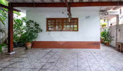 Sobrado com 4 quartos à venda em Sumaré - SP