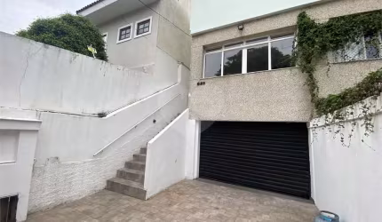 Sobrado com 3 quartos à venda ou para locação em Vila Madalena - SP