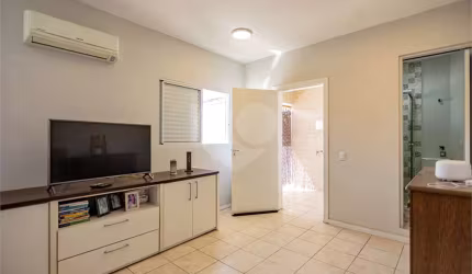 Casa térrea com 4 quartos à venda em Sumaré - SP