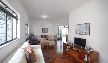 Casa com 3 quartos à venda em Jardim Das Bandeiras - SP