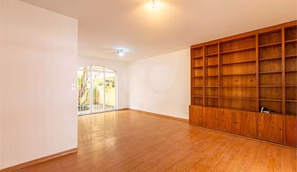 Casa com 3 quartos à venda em Vila Ida - SP