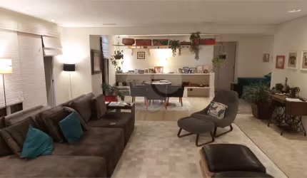 Apartamento com 3 quartos à venda em Alto De Pinheiros - SP