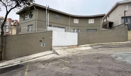 Sobrado com 3 quartos à venda ou para locação em Vila Polopoli - SP