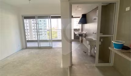 Apartamento com 3 quartos à venda em Vila Anastácio - SP