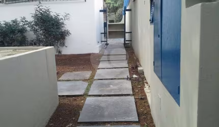 Casa térrea com 4 quartos à venda ou para locação em Lapa - SP