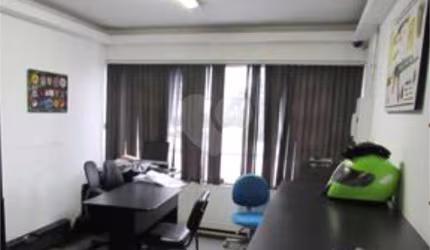 Casa com 1 quartos à venda ou para locação em Vila Romana - SP