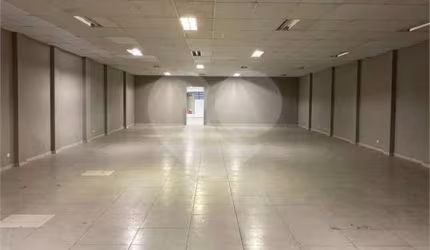 Salão Comercial à venda ou para locação em Lapa - SP