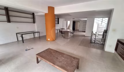 Sobrado com 4 quartos à venda em Vila Romana - SP