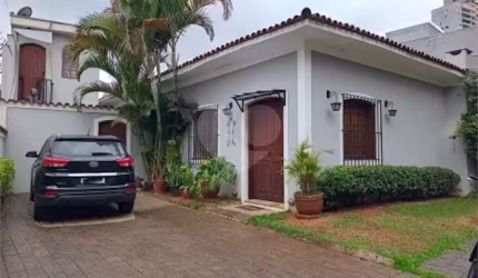 Casa térrea com 4 quartos à venda em Butantã - SP
