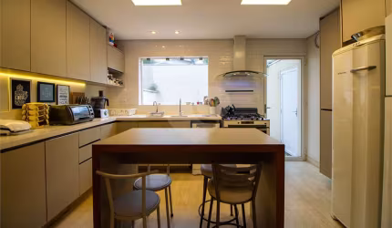 Casa com 3 quartos à venda em Vila Madalena - SP