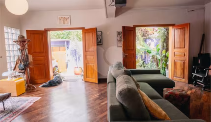 Casa térrea com 4 quartos à venda em Instituto De Previdência - SP