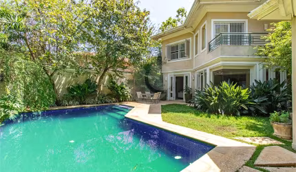Sobrado com 3 quartos à venda em Alto De Pinheiros - SP