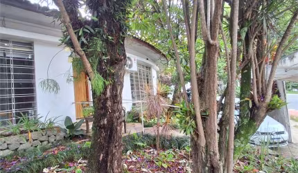 Casa com 2 quartos à venda ou para locação em Pinheiros - SP