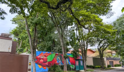 Terreno à venda em Alto De Pinheiros - SP